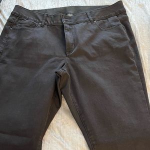 Torrid black 22T Bombshell Skinny jeans